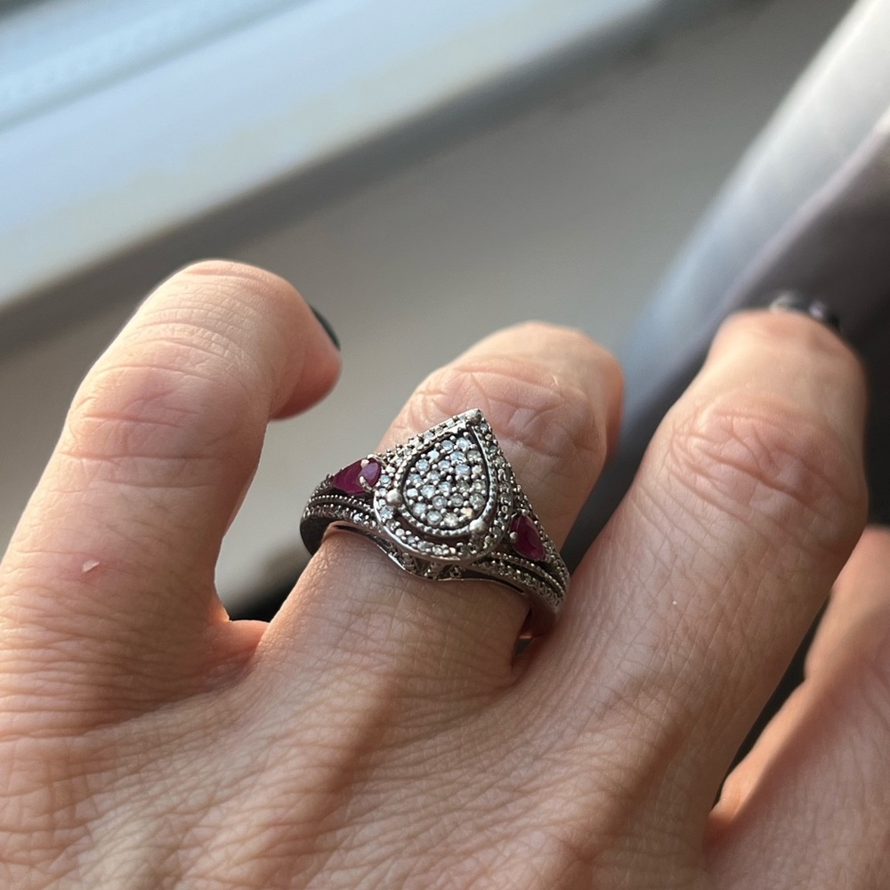 DIAMOND  and Ruby RING - Picture 15 of 15